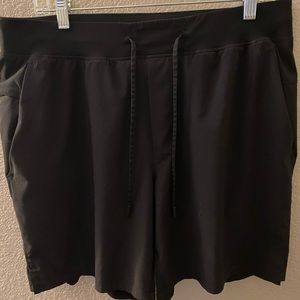 Lululemon Mens T.H.E linerless 7” shorts XL black